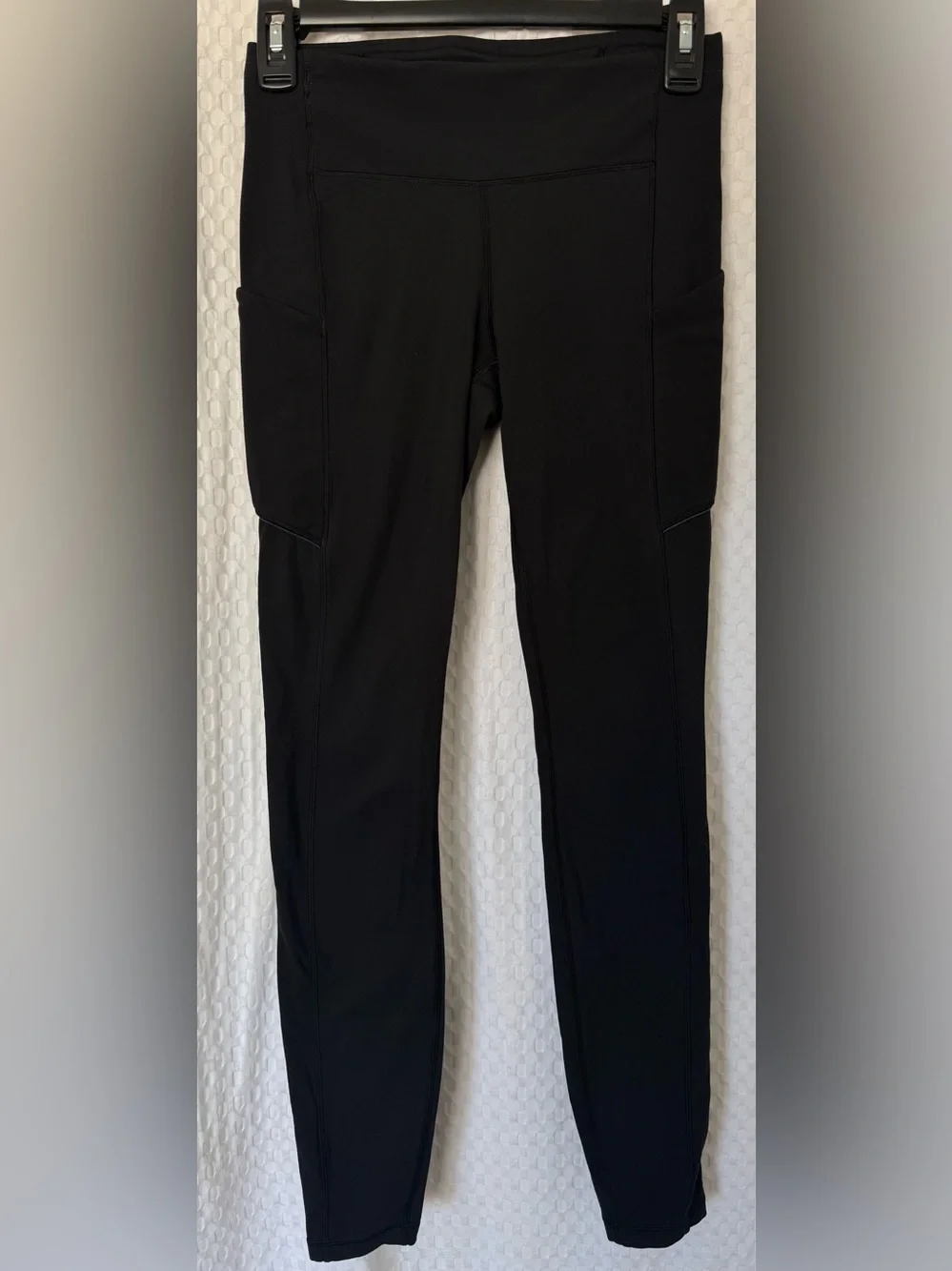 Lululemon Speed Up Tight Brushed Full-On Luxtreme 28” Black Size 4